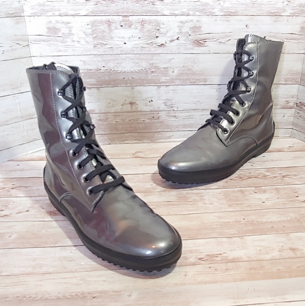 Tod's Silver patent leather lace up boots